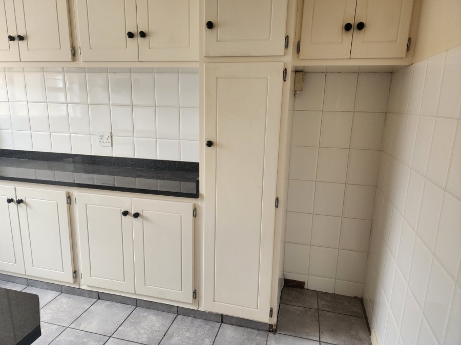 2 Bedroom Property for Sale in Humewood Eastern Cape